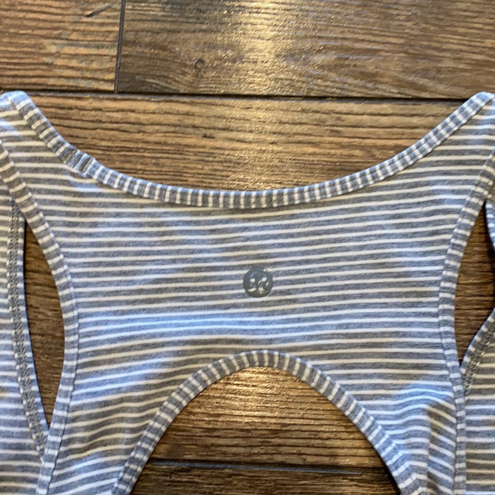 Lululemon Ruched Back Dress - Picture 5 of 7